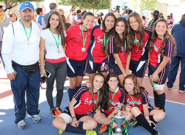 【原创】足彩推荐专家预测：周五007英足总杯-曼联VS莱切斯特.